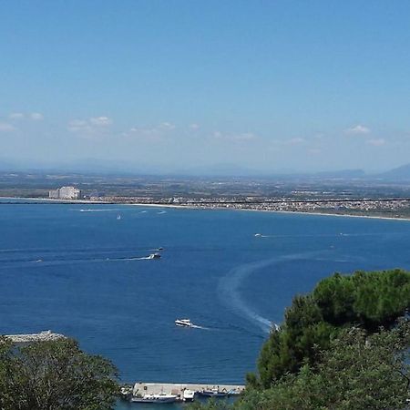 Apartamento Con Terraza Y Vistas Al Mar روساس المظهر الخارجي الصورة